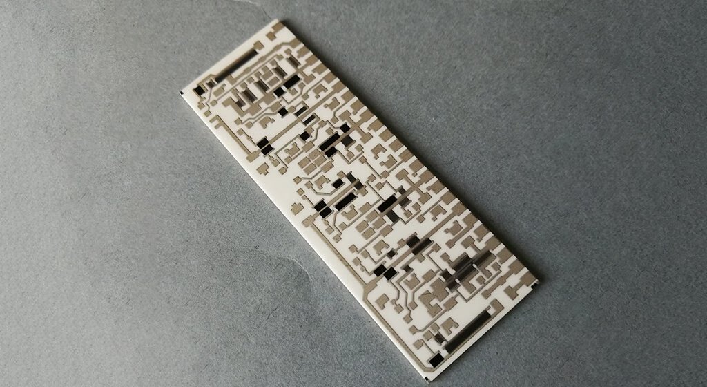Ceramic PCB vs FR4 What Is a Ceramic PCB