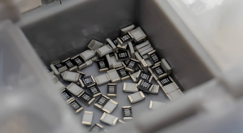 SMT Components Types, Packages, Selection, and PCB Assembly Considerations Chip Packages 0402, 0603, and 0805